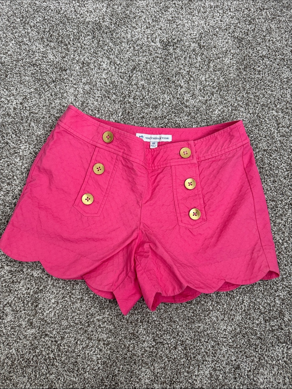 Southern Tide Hot Pink Scallop Hem Women's Shorts